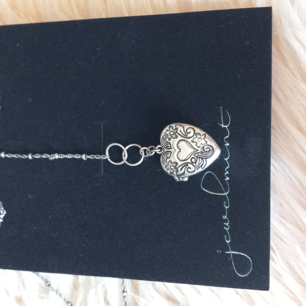 Jewelmint Silver Filigree Heart Locket Necklace